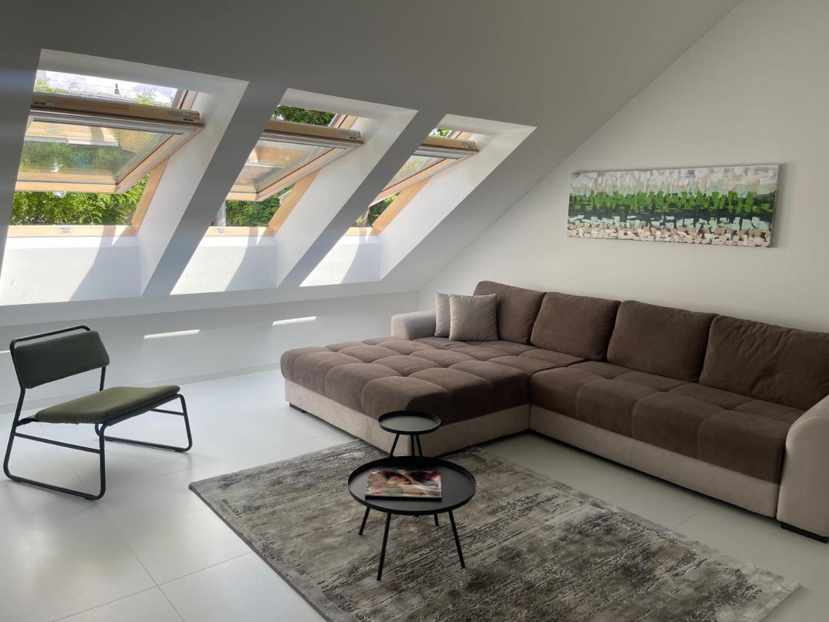 Appartamento Christy'S House Debrecen Esterno foto
