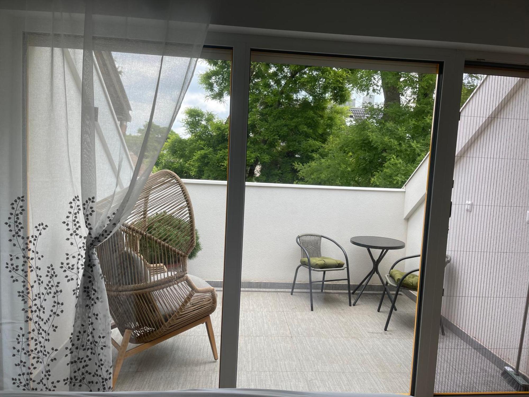 Appartamento Christy'S House Debrecen Esterno foto